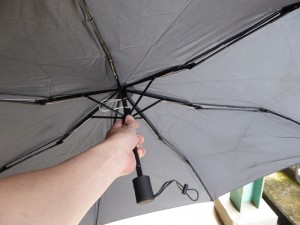 柄が短い傘